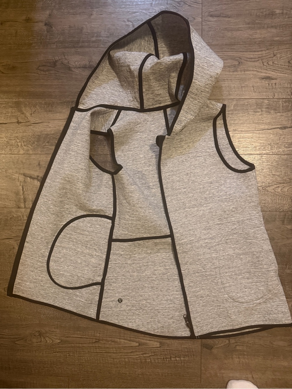 lululemon athletica Hooded Sleeveless vest reversible